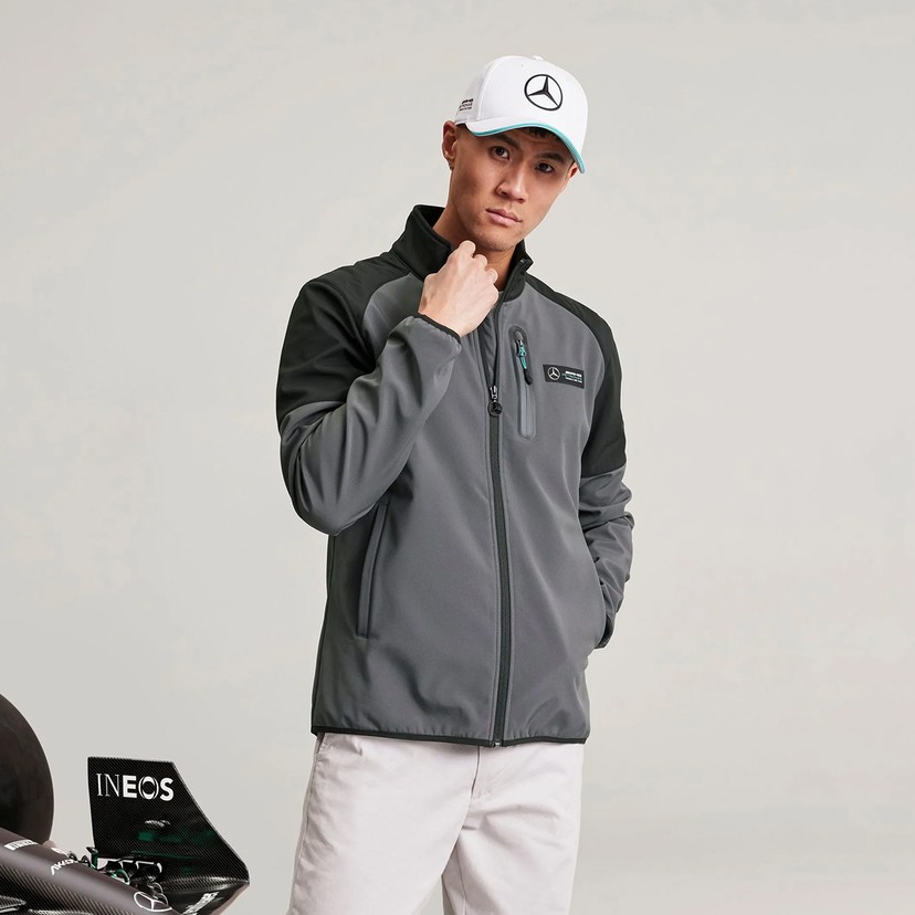 Amazon.com: Mercedes AMG Petronas Formula One Team - 2023